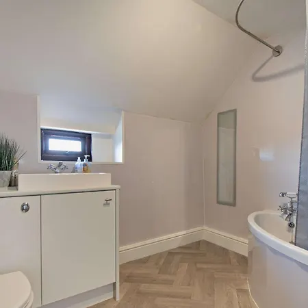 בית נופש Goldfinch Newton-on-Rawcliffe